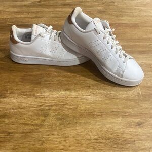 Adidas white  cloud foam low top sneaker in size 8